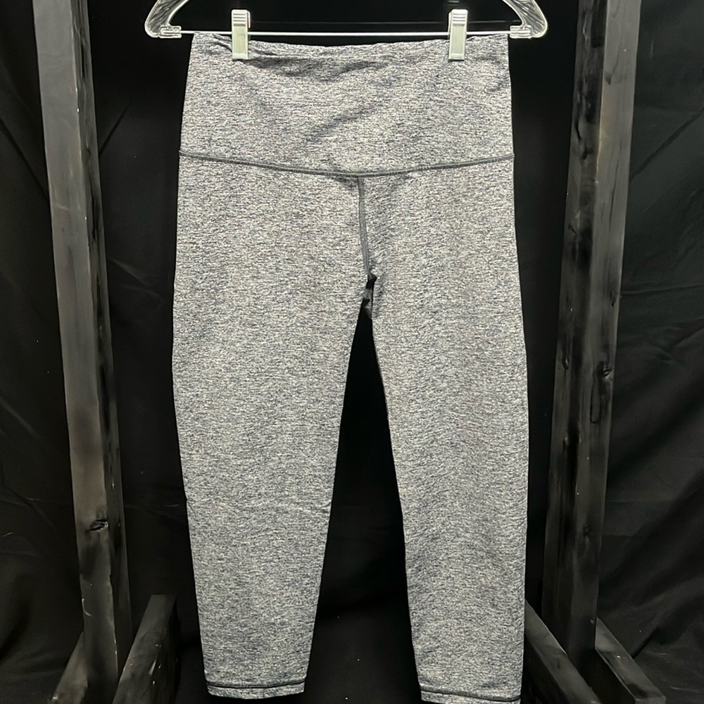 Victoria’s Secret VSX Sport- heathered gray Capri knockout